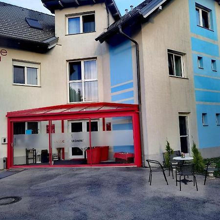 Lion Blue Point Hotel Tulln An Der Donau Exterior photo